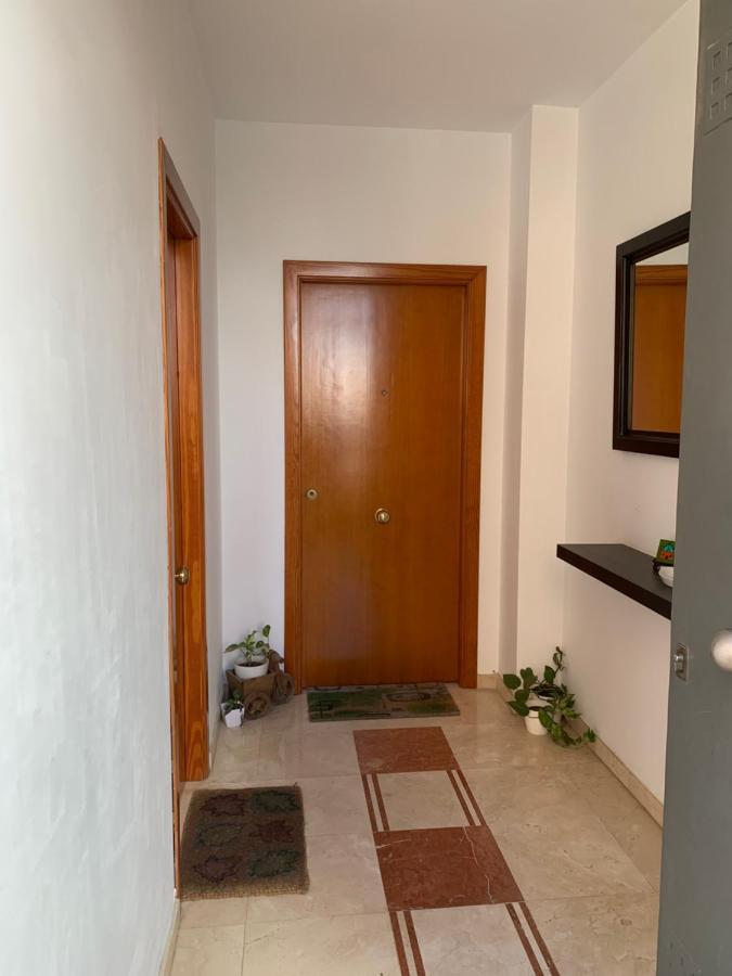 loft funcional cerca del centro Sevilha Exterior foto